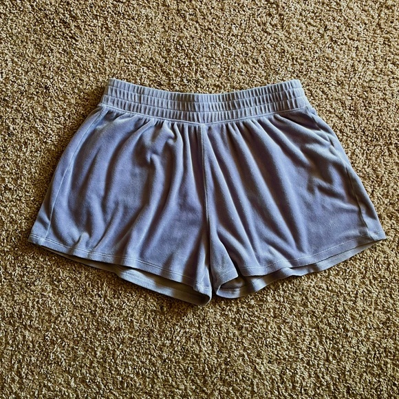 Hollister Velvet Shorts - Picture 1 of 5